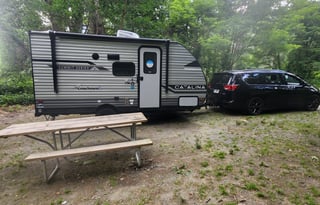 Jonny's Family and Pooch Friendly Cozy Getaway