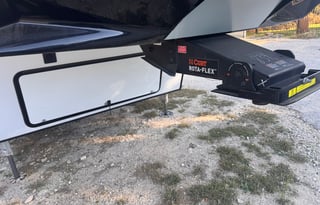 2022 Dutchmen Voltage 3911