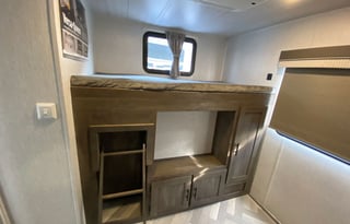 2022 Franklin Family RV - We Deliver & Setup !