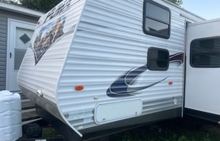 2011 Palomino Puma 30-KFB