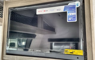 New Geo Pro G20BHS, Sleeps 6, Bunk Beds, Furnished