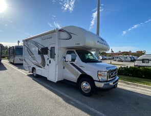 Thor Motor Coach Four Winds 24F