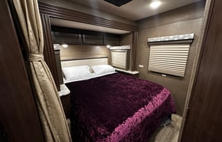 2019 Thor Motor Coach Freedom Traveler A27