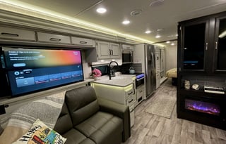 Meet Rosanna - The Cozy Family Friendly Entegra 34