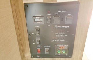 C17:Luxury SuperC Diesel-3Slide-10 SLEEPER