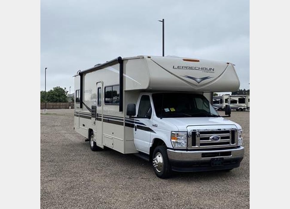 Class C Motor Home rentals in Lynnwood
