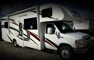 Thor Four Winds Motor Coach 28