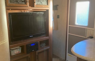 2014 CrossRoads RV Zinger ZT32QB