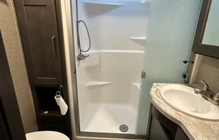 Brand New Glamping 5th Wheel- No Towing Necessary