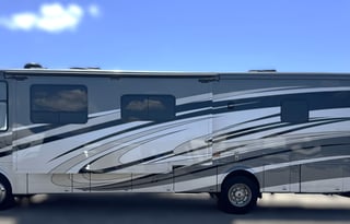 2016 Newmar Canyon Star 3710