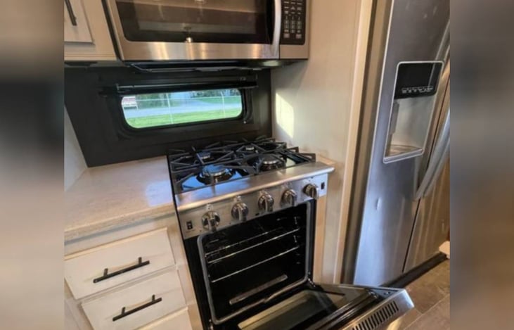 Residential Style Stove and Oven