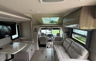 2021 Thor Tiburon 24RW - The Tiburon Oasis