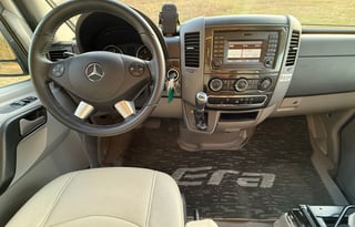 Hilda the Explorer! Great MPG, Solar & Generator!