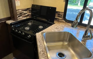 Alice the Traveling Palace