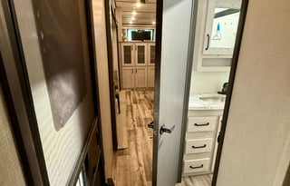 2022 Montana High Country 377FL (BRFL 1811)