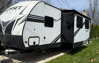 2019 Crossroads Sun Set Trail Super Lite Bunkhouse