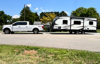 Mallard M245 - Bunks, Sleeps 5-7, Delivery Avail