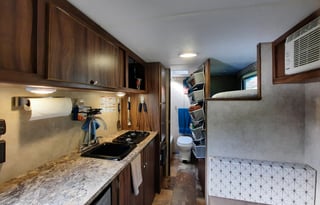 2016 Viking Ultra-Lite 17BH