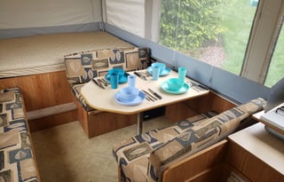 Jayco Pop-up Near Lancaster and Hershey, Sleeps 6