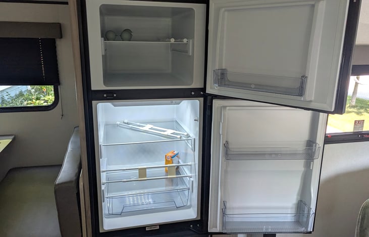 12 V Fridge