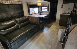 2021 Prime Time RV Tracer 27BHS-  " Chippy"