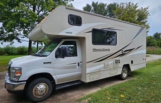 Adventure Ready! Winnebago Minnie Winnie slaps 5