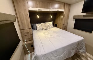 Grand Design Imagine 2600RB (BRFL 1447)