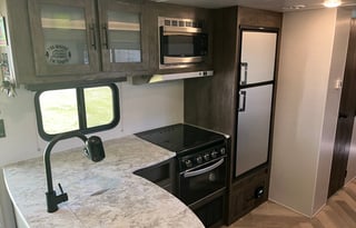 Big Family Friendly Trailer - Wildwood Bunkhouse