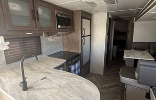 Family Friendly 2022 Cruise Lite trailer