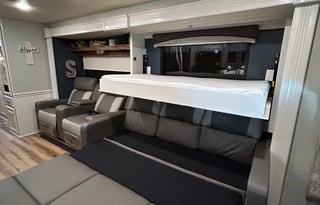 Fully Furnished Short-term Winter Rental