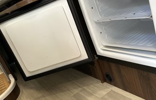 Travato 59GL lithium,unlimited AC,pet ok,sleep 4