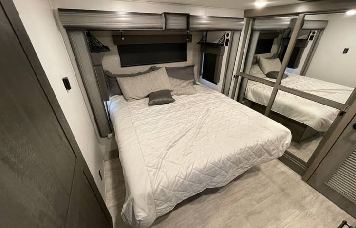 Queen Bed