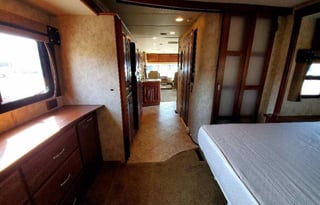 2011 Winnebago Adventurer 35P