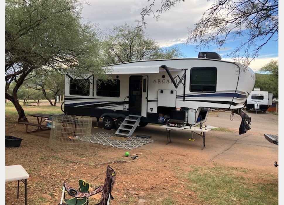 Fifth Wheel rentals in Mesa