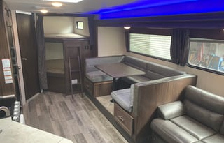 2019 Cherokee Grey Wolf 26DBH