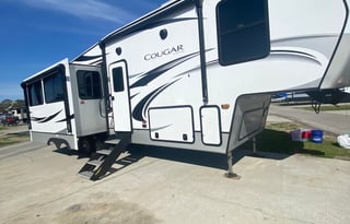 2022 Keystone RV Cougar Half-Ton 30RLS