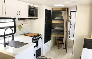 2021 Prime Time Tracer. Your Home Away from Home!