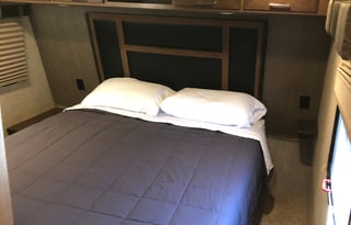 2016 Keystone RV Fuzion 371