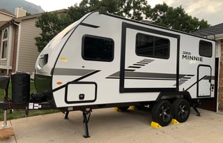 2021 Winnebago Industries Towables Micro Minnie 2100BH