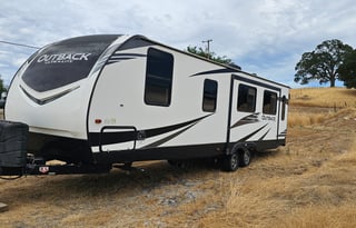 Ward's Cozy RV Rental