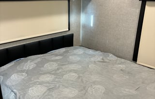 Greyhawk 31F – Luxury Family RV with Bunks