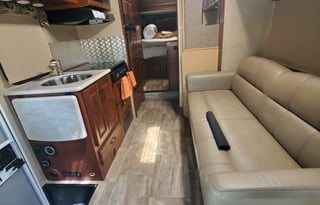 2015 Forest River  Sunseeker Mercedes Benz chassis