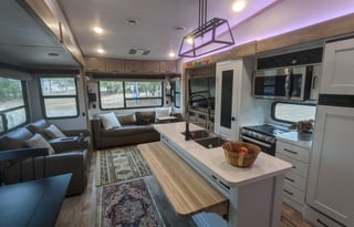 Keystone Arcadia Pet Friendly