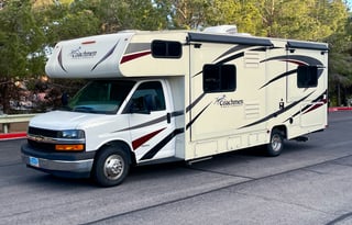 2019 Coachmen RV Freelander 26DS - Low miles