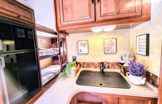 Renovated! "Lucky" the Leprechaun *Sleeps 10*