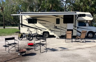 Family RV + Free E-Bike! 2017 Coachmen 27QB