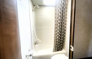 Lightweight Luxury: Perfect for Families of 10