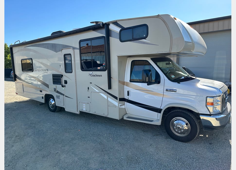 Class C Motor Home rentals in Rio Vista