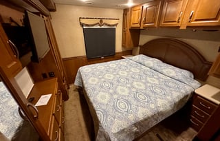 Thor with Living Room/Outdoor furniture/Grill