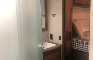 2022 Winnebago Vista 31B